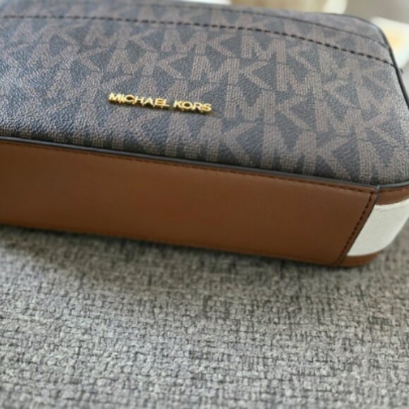 Michael Kors Jet Set MAEVE MRSP 298!!! NWT - Picture 6 of 11